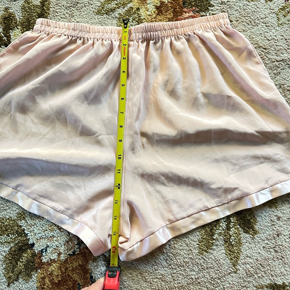 Vintage Gold Label Victoria’s Secret Satin Shorts - XL - Picture 12 of 12